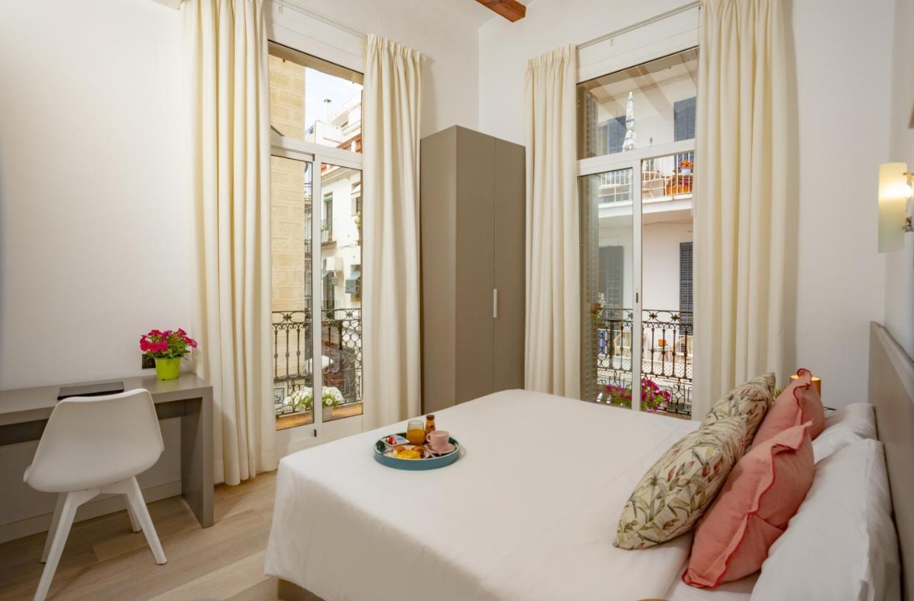 Antonios Hostal Sitges Exterior photo
